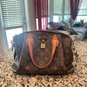 Authentic LV monogram Rivoli